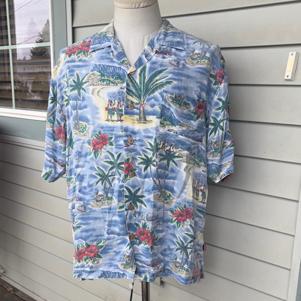 Tommy Bahama vintage Tropical Blue Hawaiian Shirt.  Large.  Great condition.